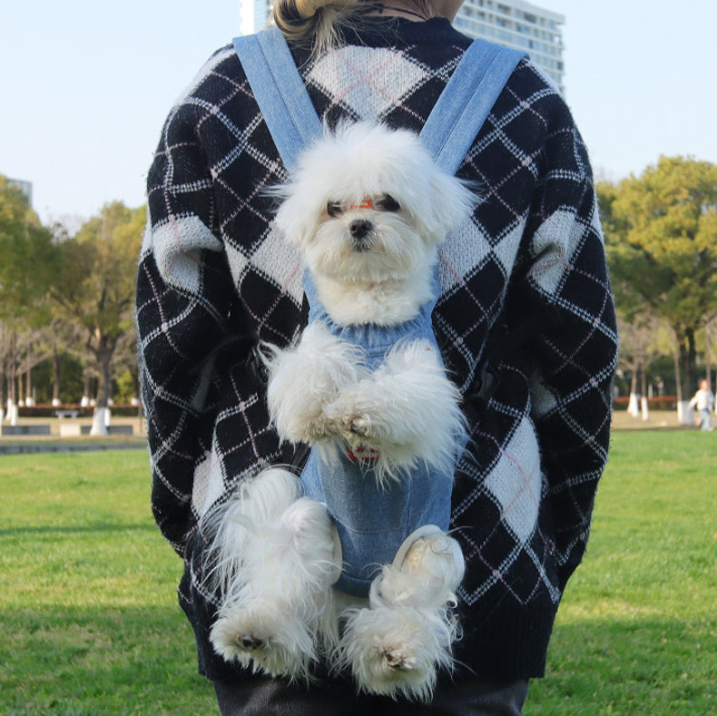 Portable pet outdoor bag, breathable cat bag with exposed pet backpack, comfortable dog backpack for outdoor activities, pet bag